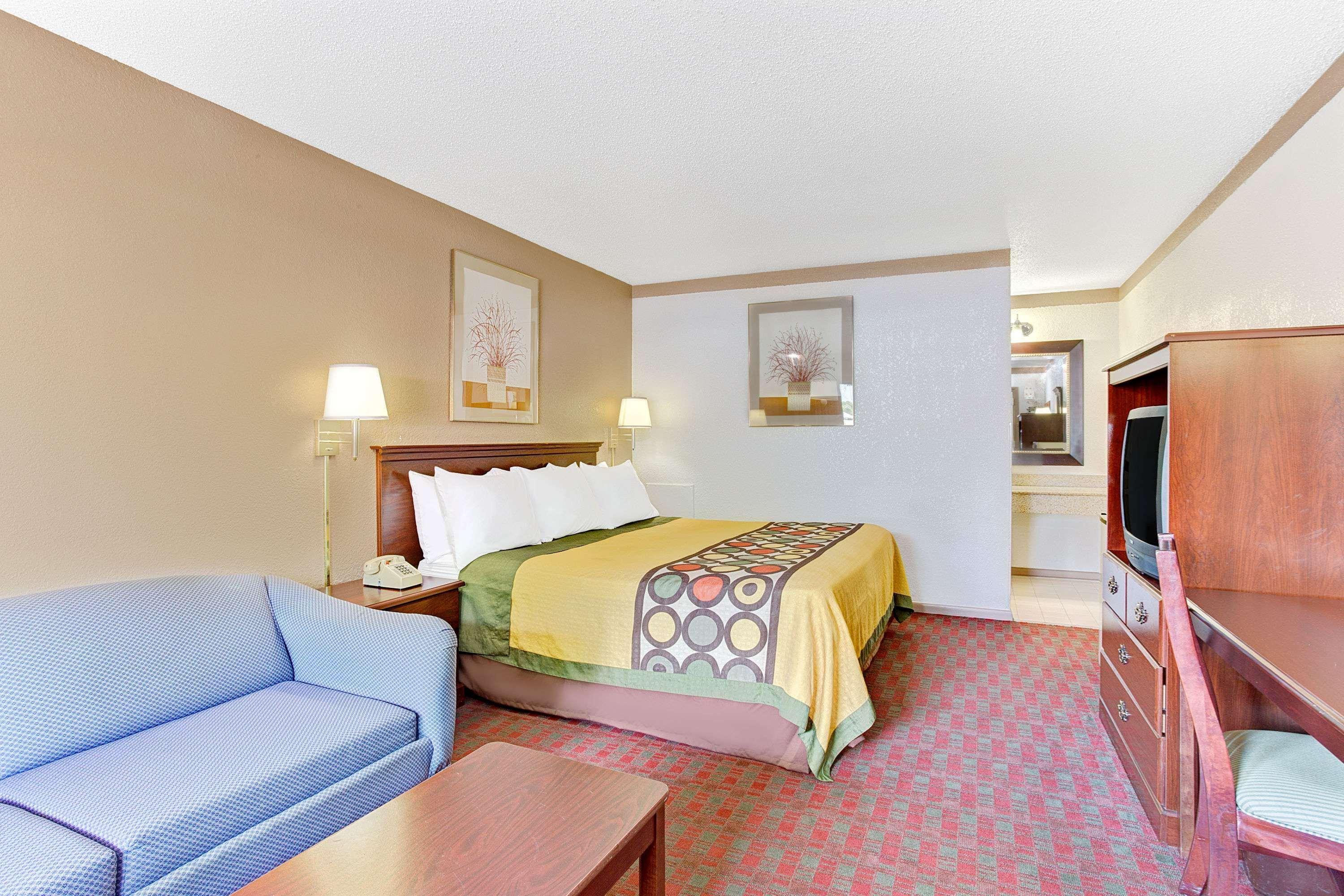 Hotel Super 8 By Wyndham Williamsburg/Historic Area Exterior foto